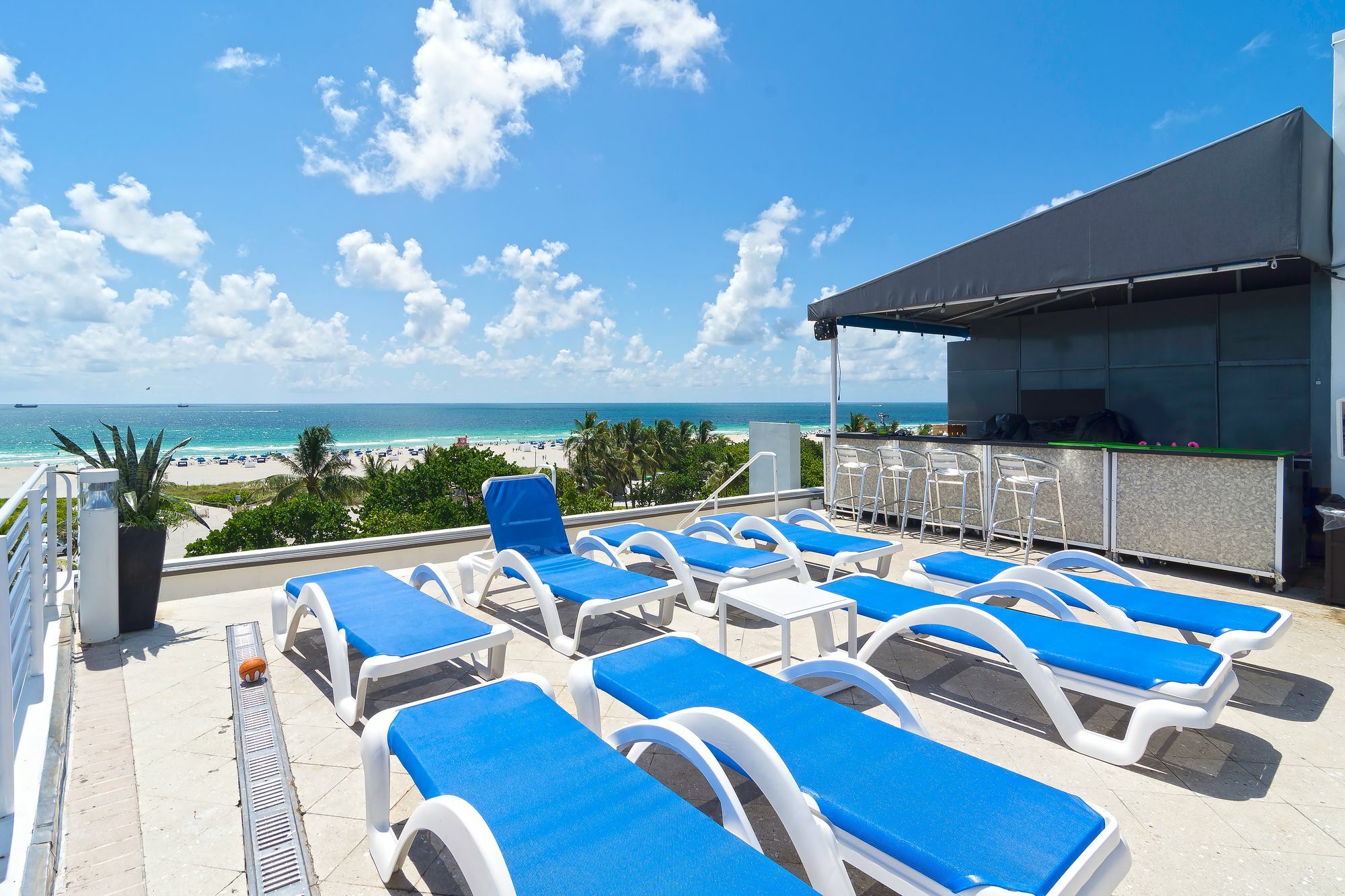 Strand On Ocean By Sunnyside Retreats (Adults Only) ميامي بيتش المظهر الخارجي الصورة