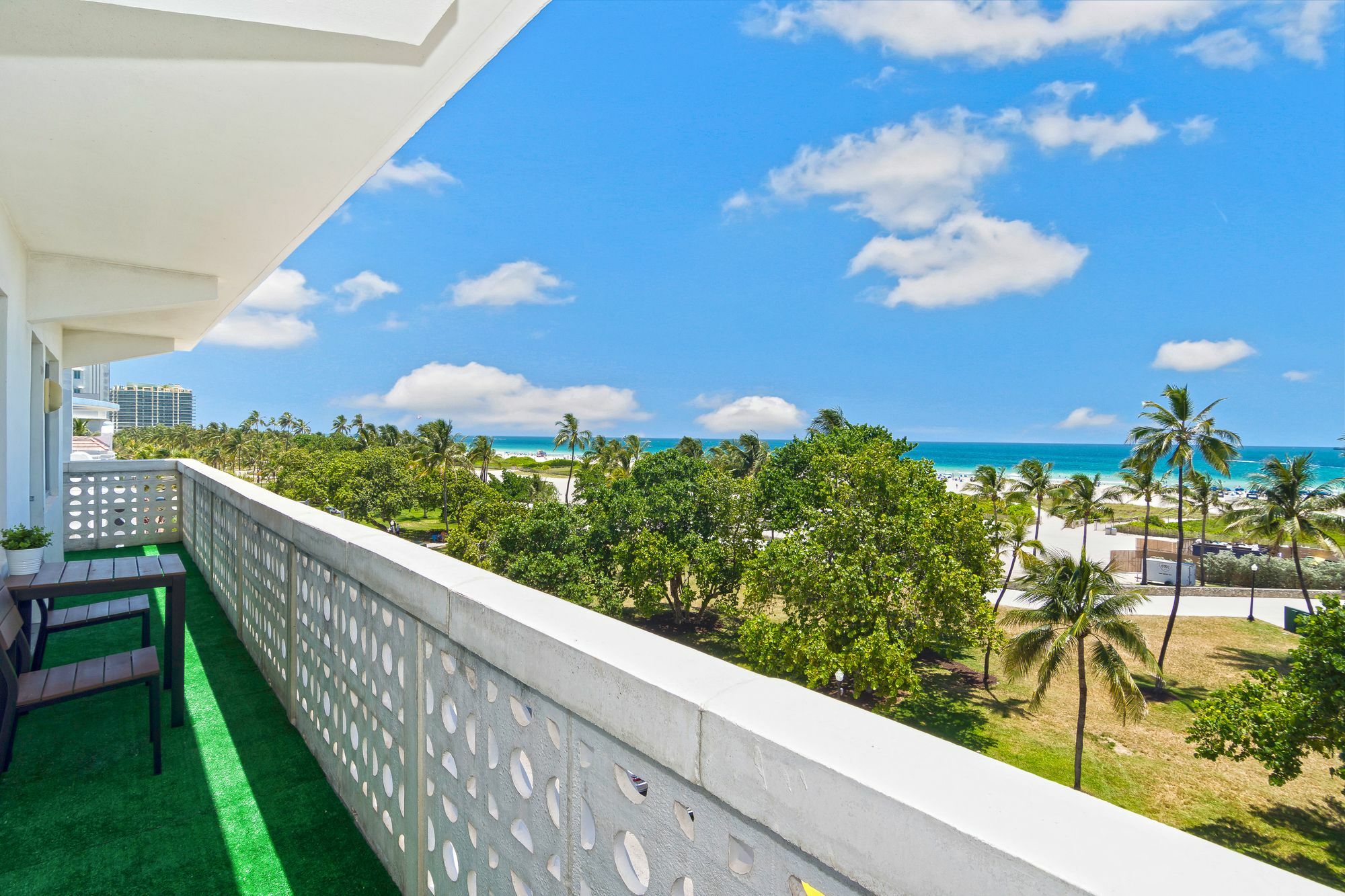 Strand On Ocean By Sunnyside Retreats (Adults Only) ميامي بيتش المظهر الخارجي الصورة